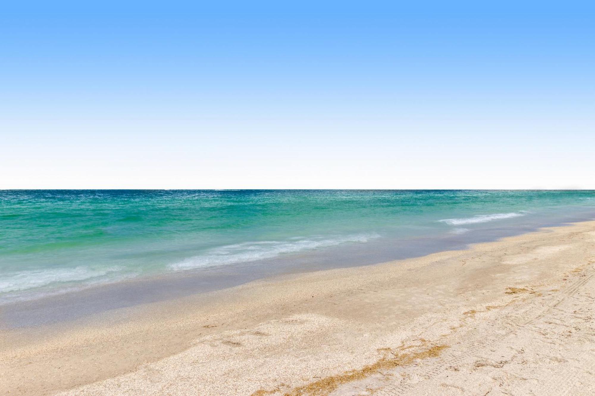 Runaway Bay * Bradenton Beach