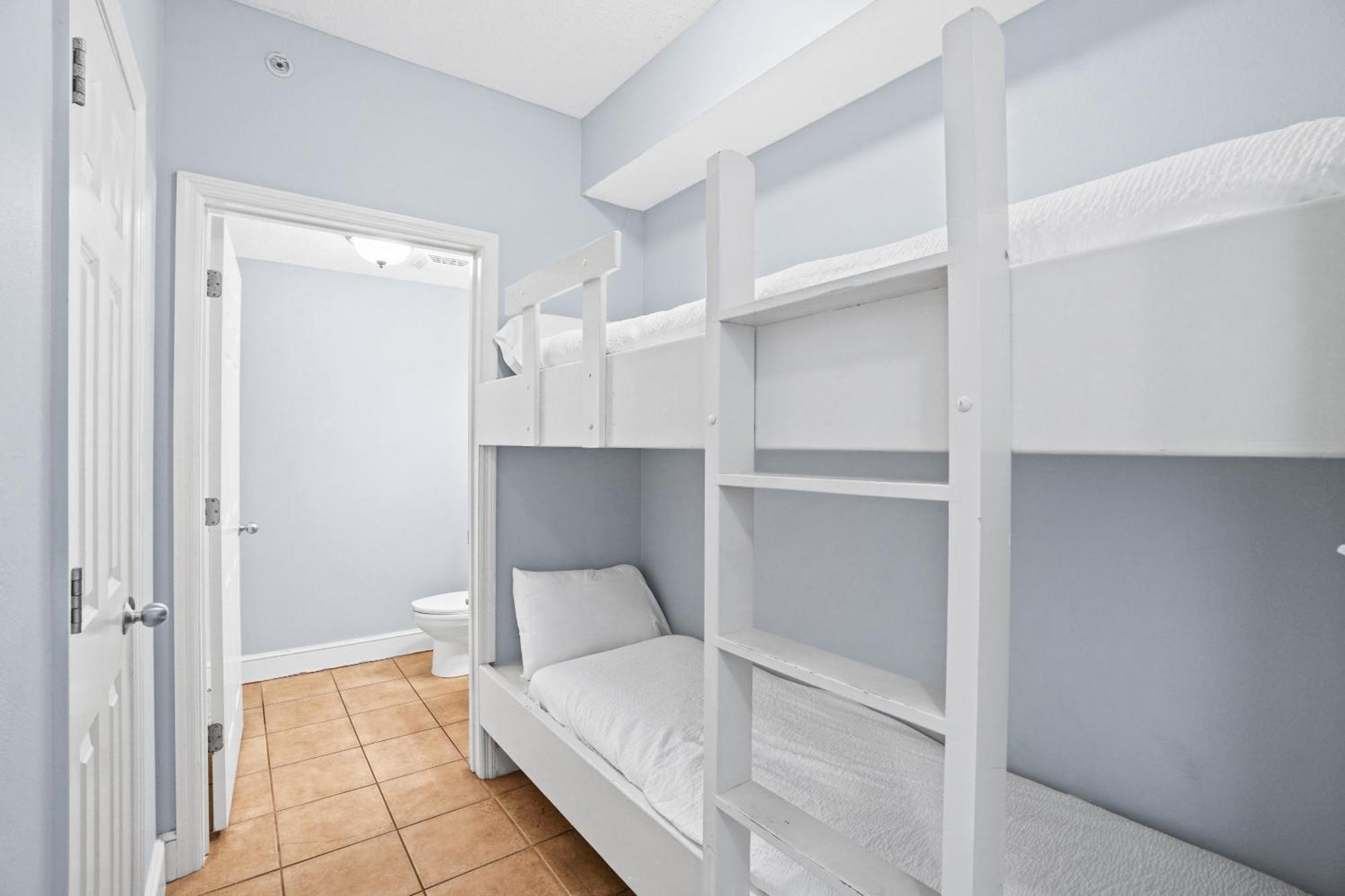 Apartment Majestic Tower I By Panhandle Getaways *