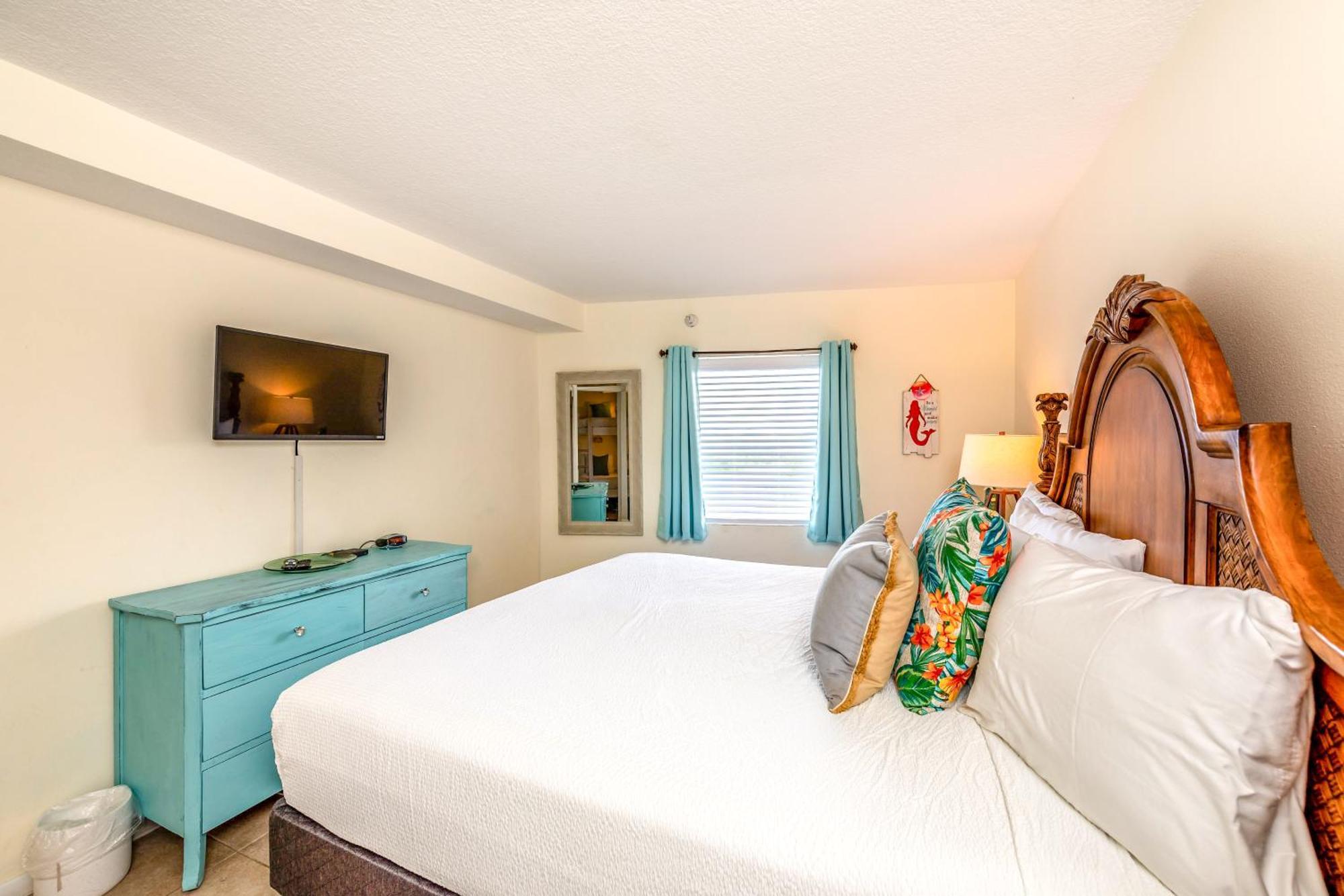 Perdido Skye Apartment