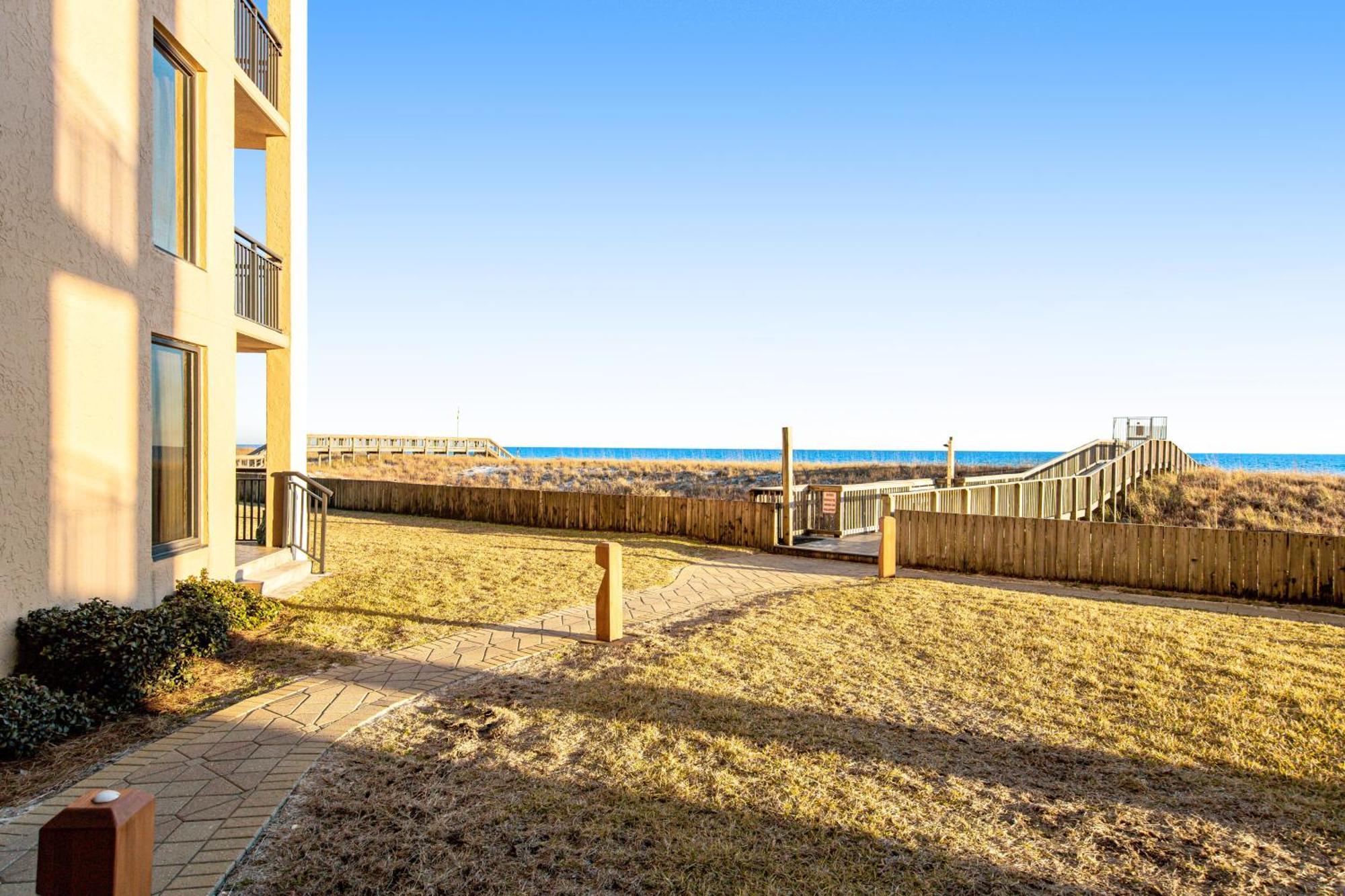 Apartment Towers Navarre