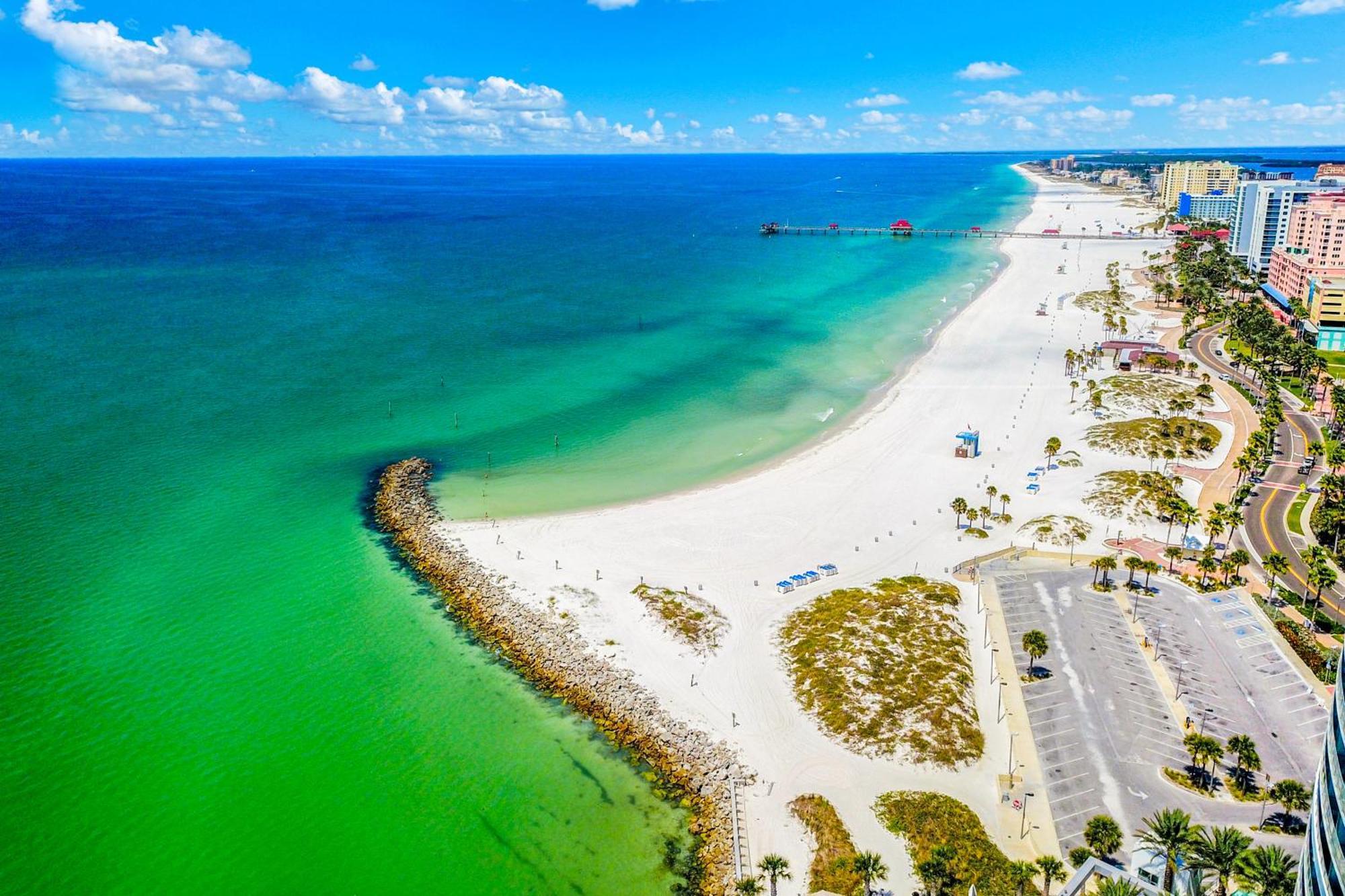Pelican Pointe *