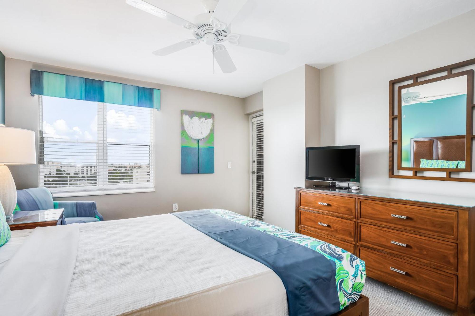 Gull Wing Apartment