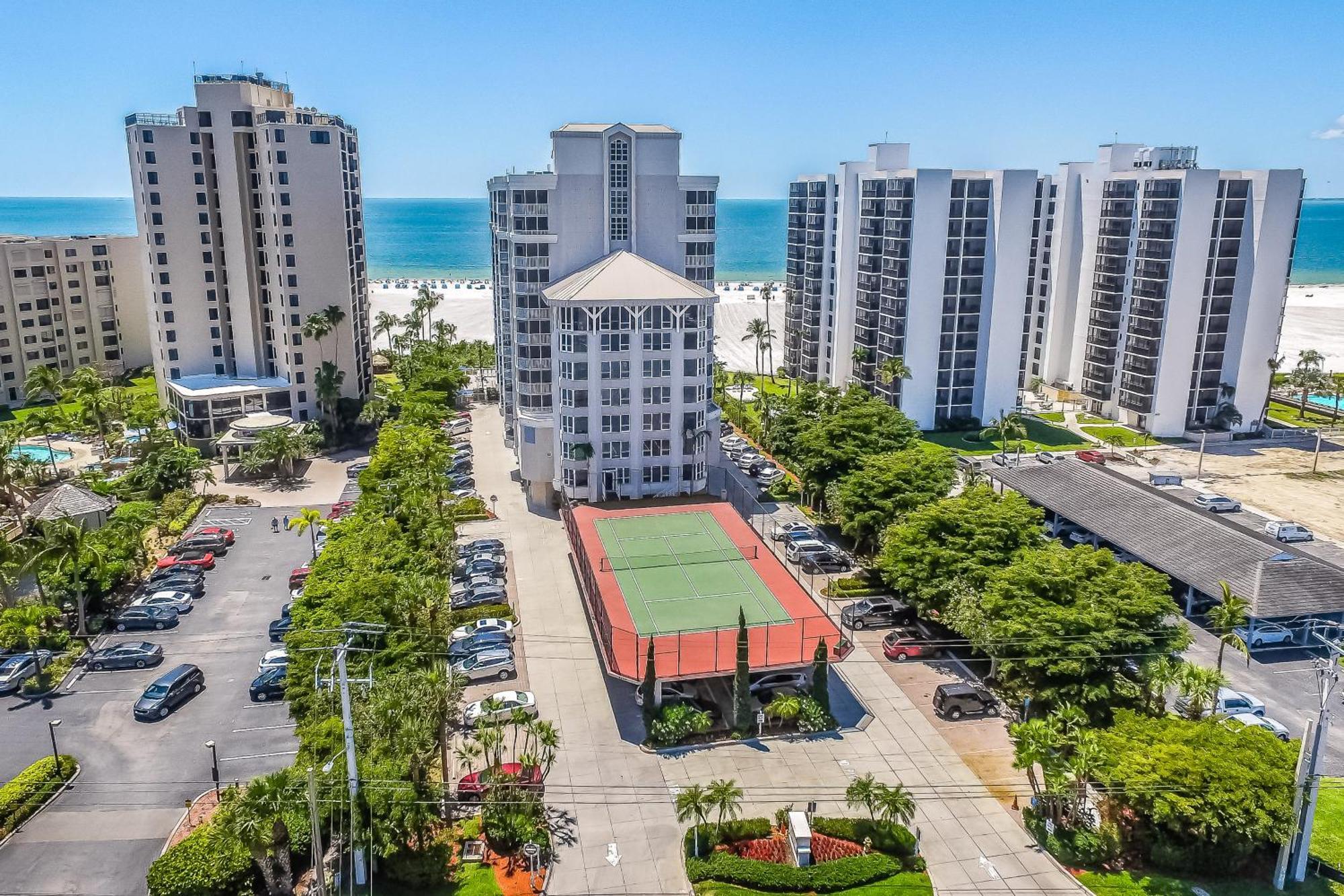 Apartment Gull Wing