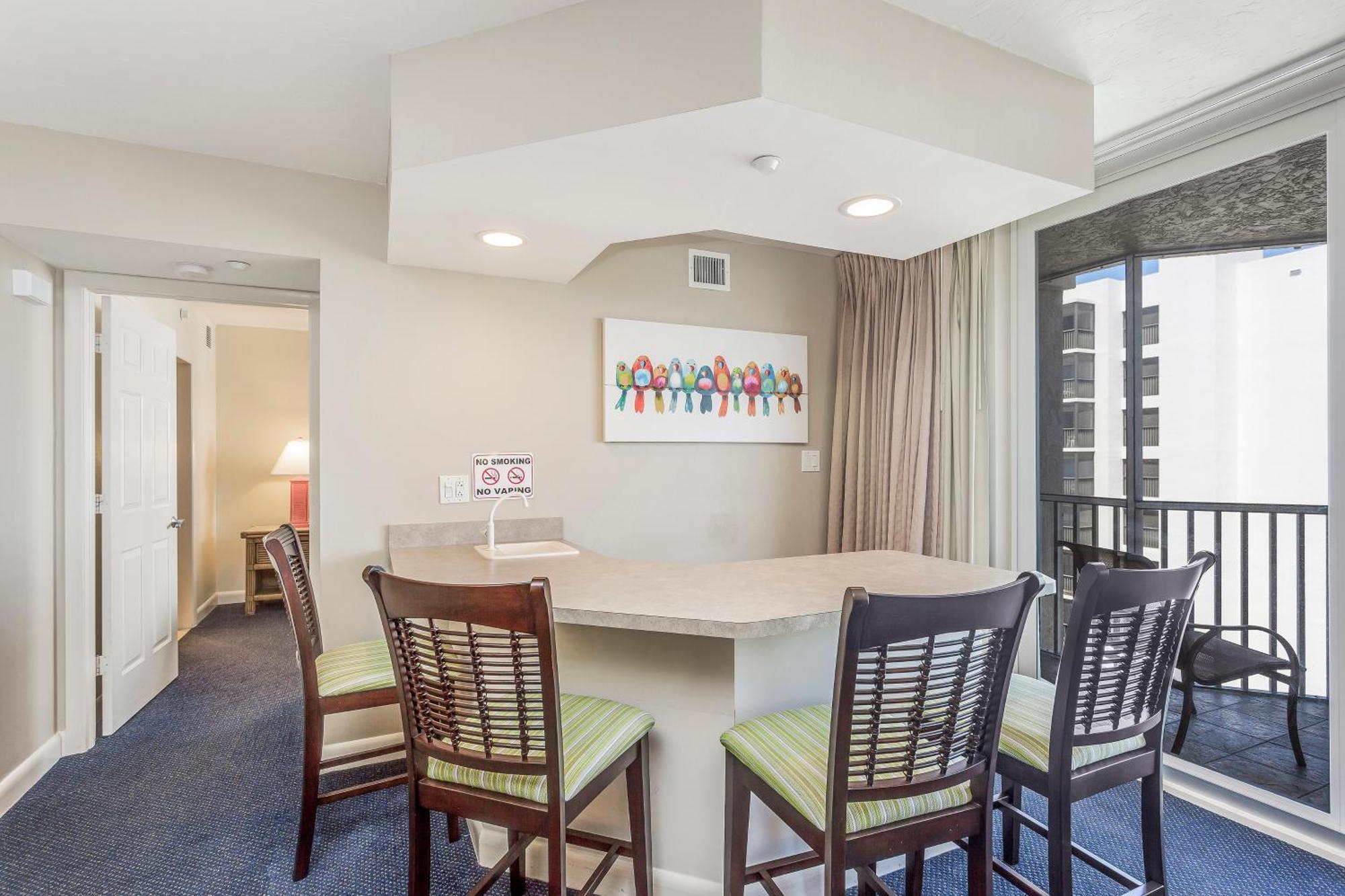 Gull Wing Apartment