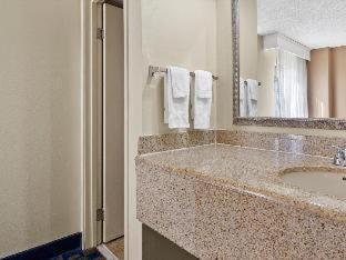 Quality Jacksonville - Near Naval Air Station Inn