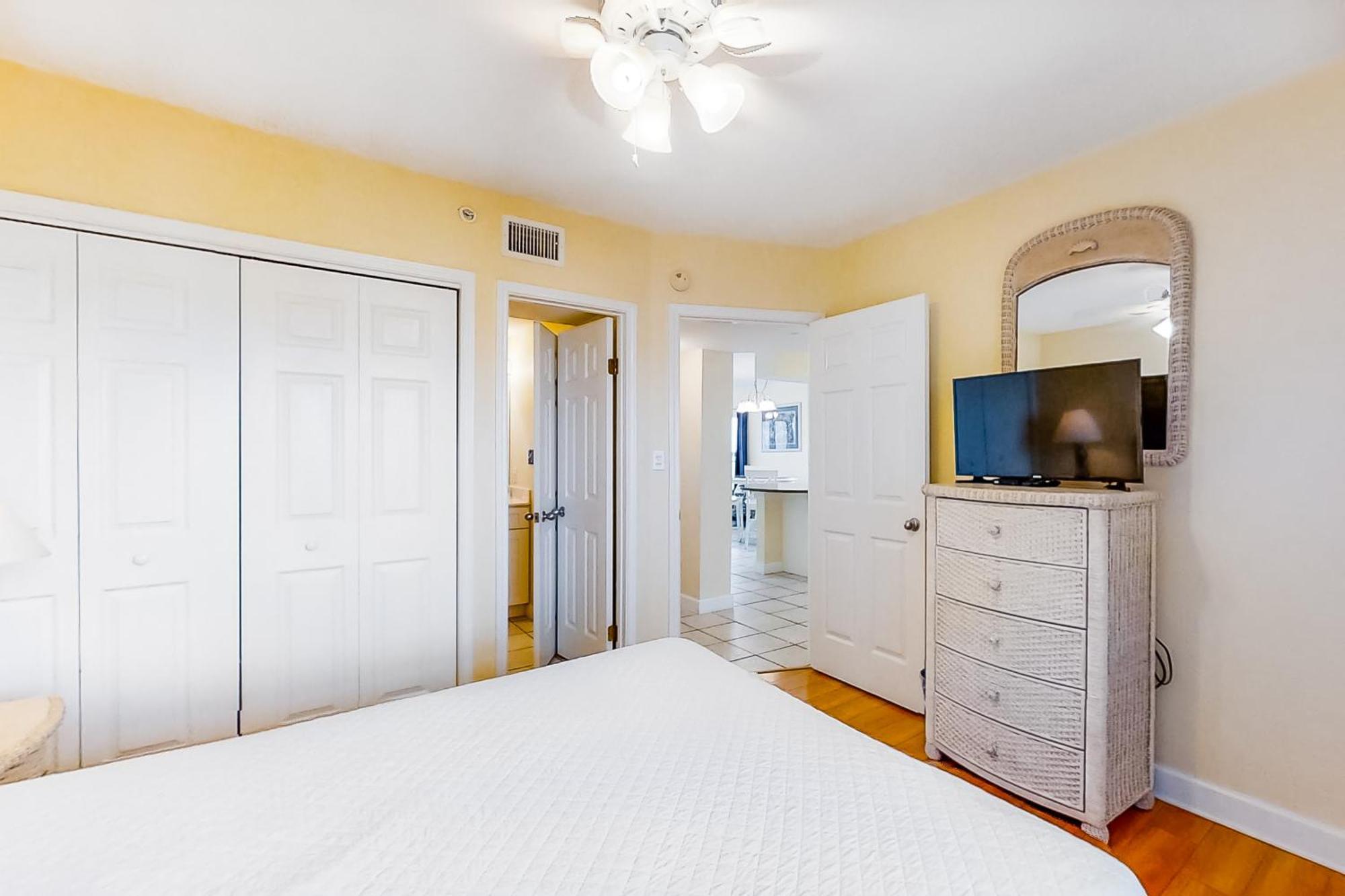 Emerald Towers * Fort Walton Beach