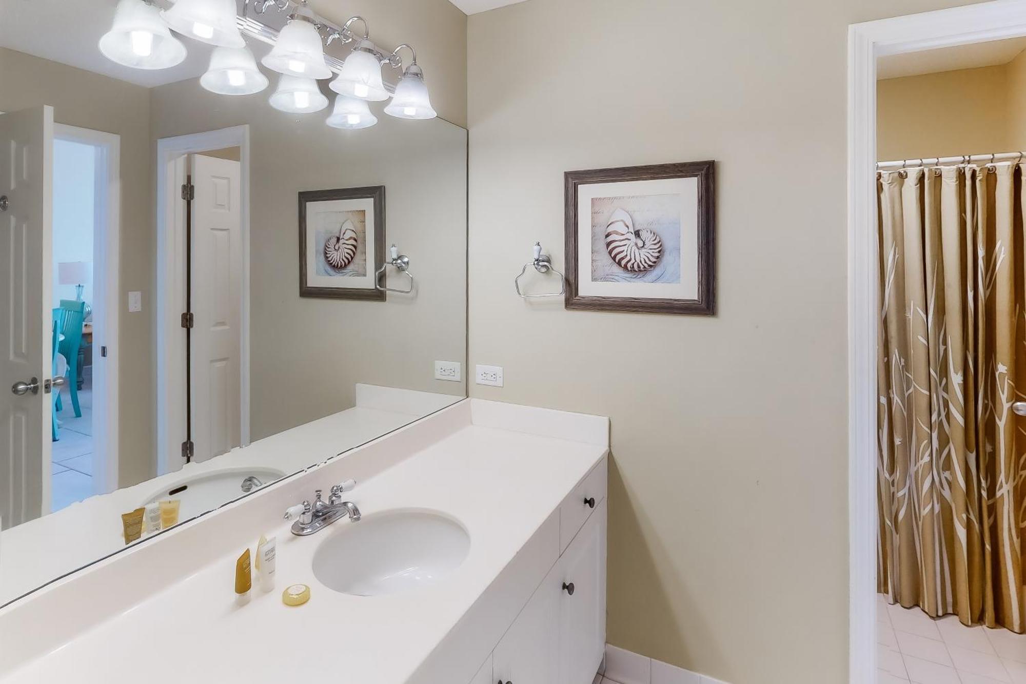 Apartment Leeward Key *