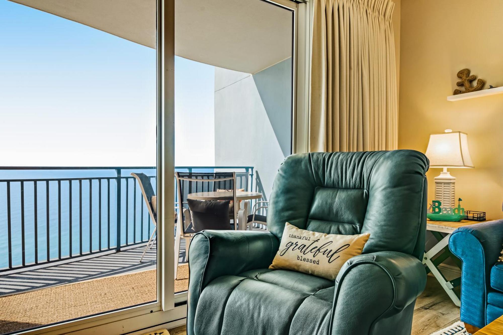Sterling Breeze 2 Apartment