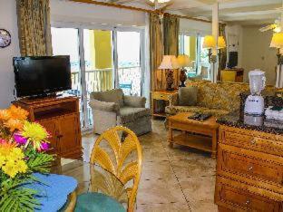 Coral Reef Hotel 3*