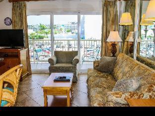 Coral Reef Hotel