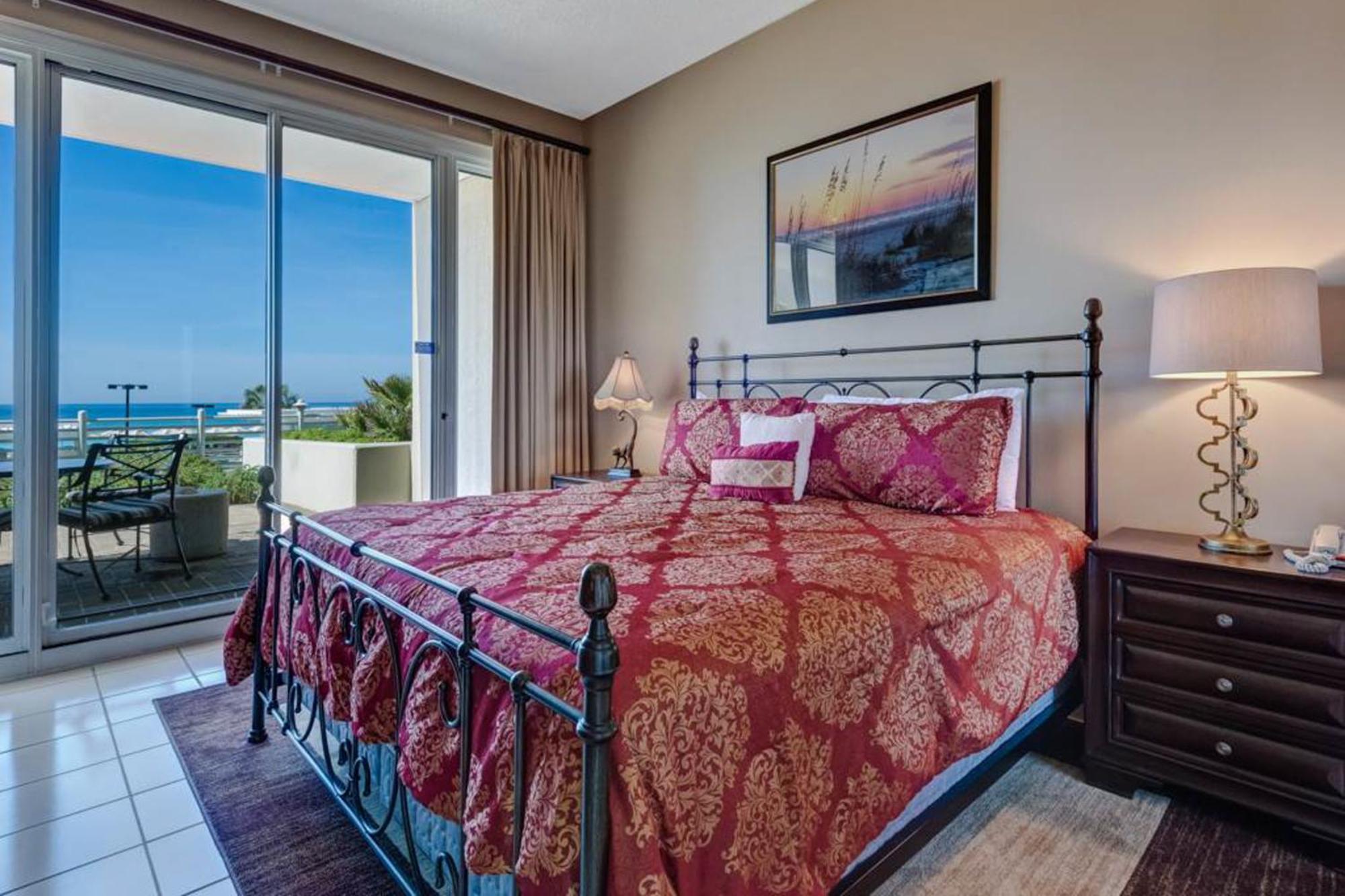 Holiday home Tops'l Tides I
