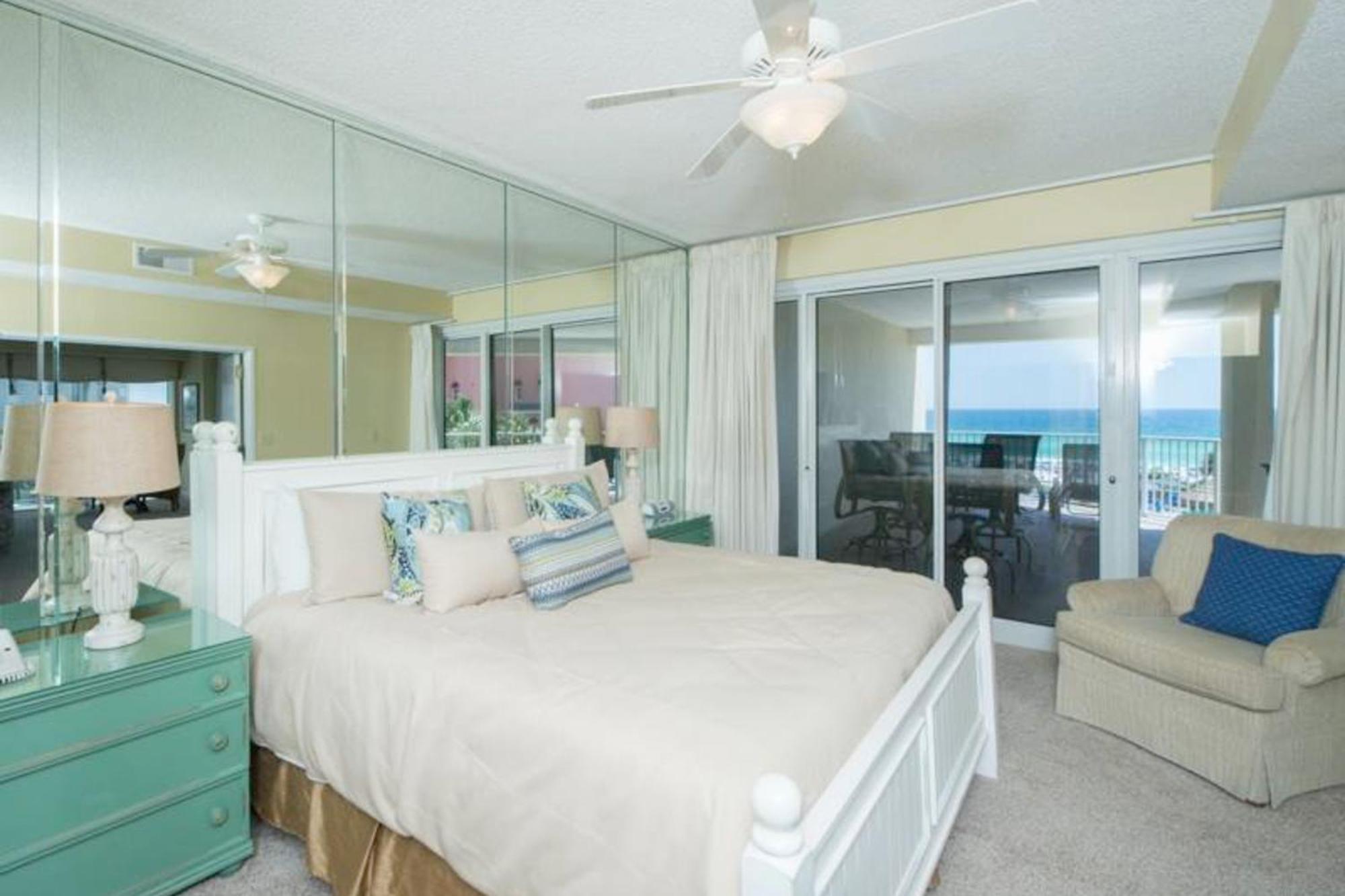 Holiday home Tops'l Tides I