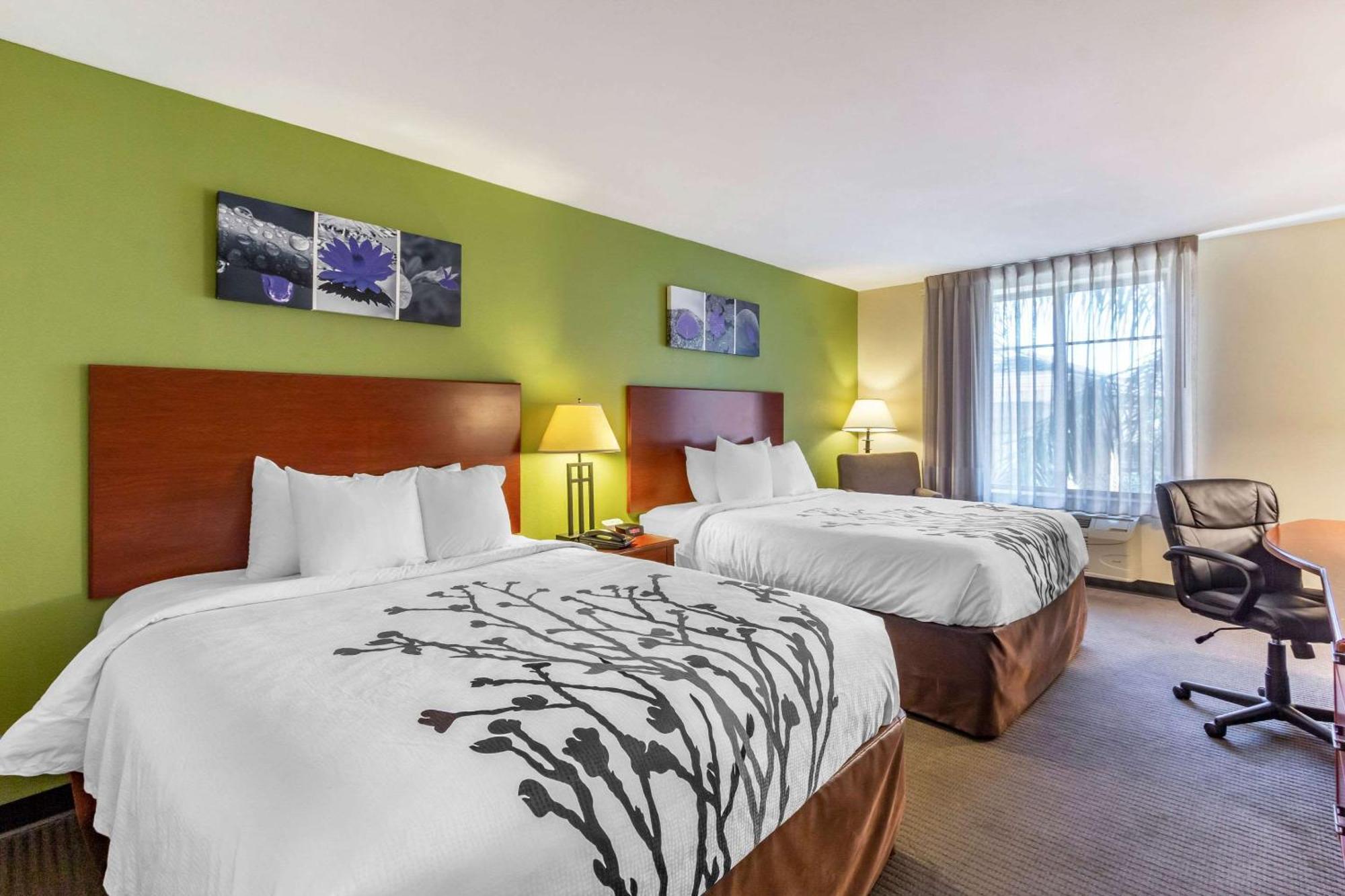 Sleep & West Hotel