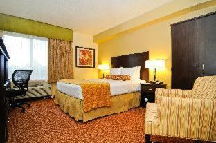 Hotel Spark By Hilton Orlando Near Seaworld 3*
