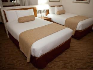 Western & 3* Naples