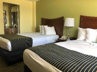 Western Cocoa - Port Canaveral Hotel Cocoa Beach