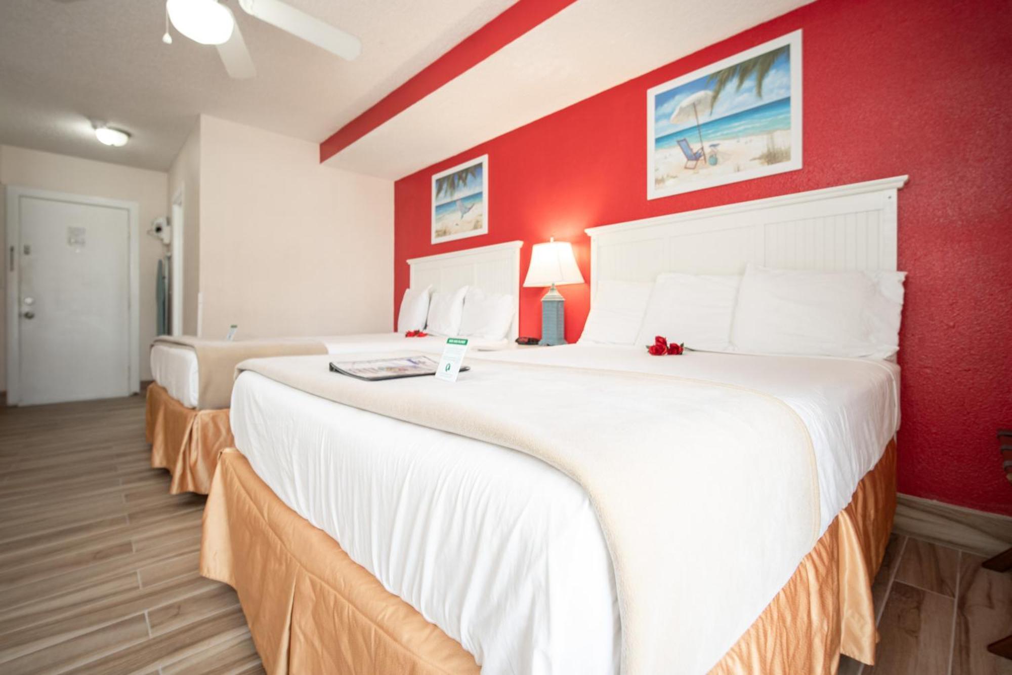 Island Sun & - Venice, Florida Historic Downtown & Getaway Venice