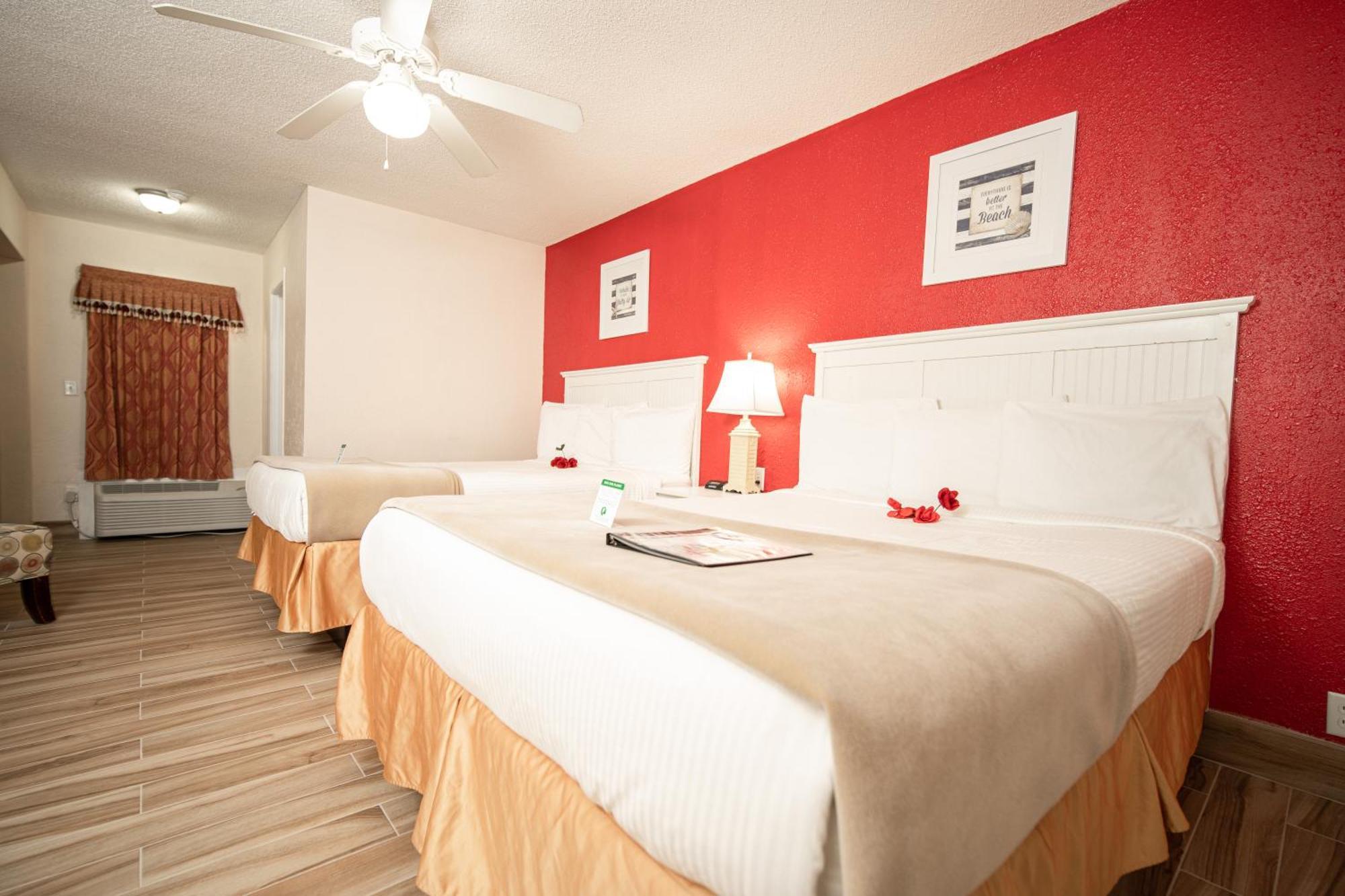Island Sun & - Venice, Florida Historic Downtown & Getaway