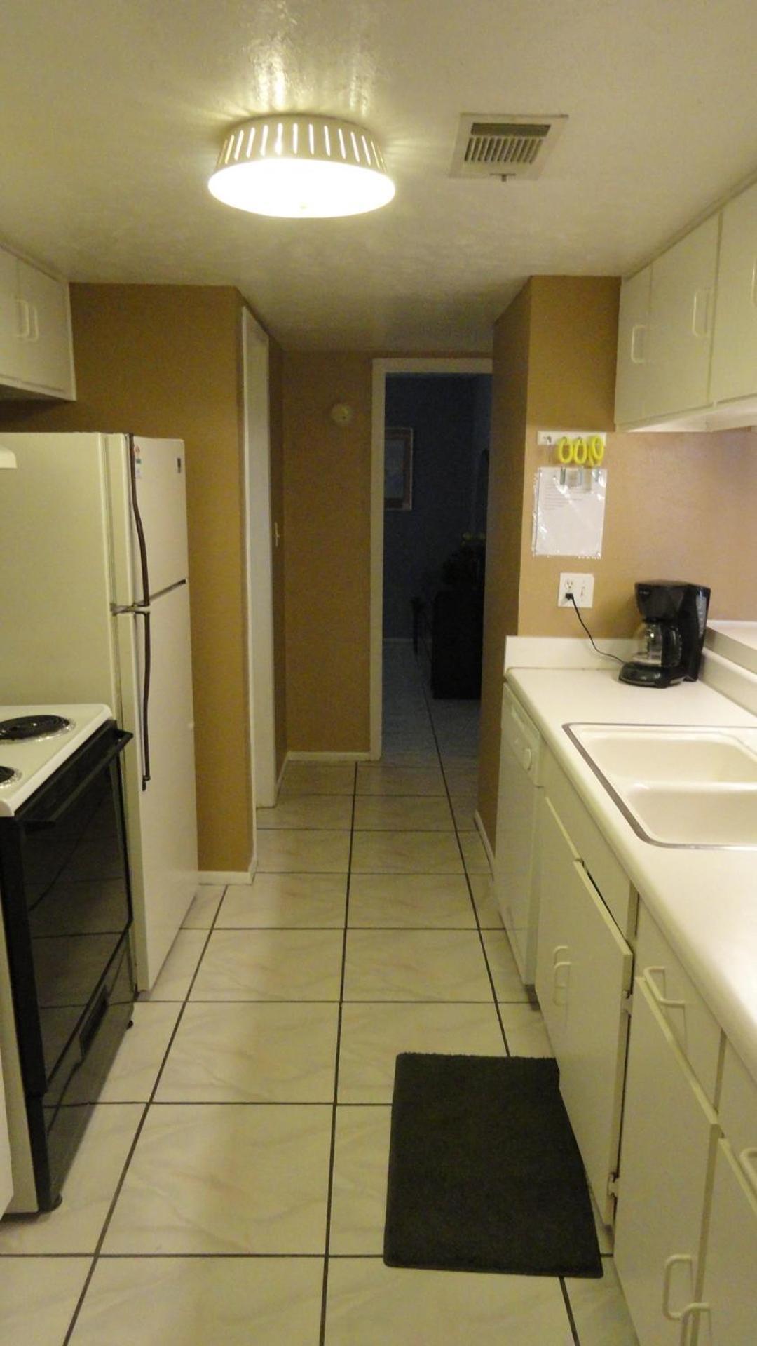 Holiday home Affordable Two Bedroom Tropical - Private Beach, Pools, Hot Tub