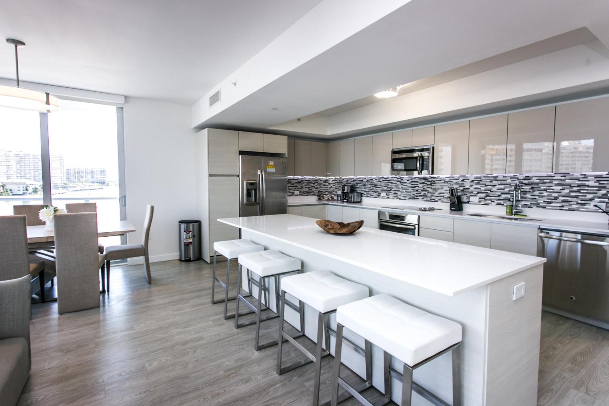 Three-bedroom Beachwalk *