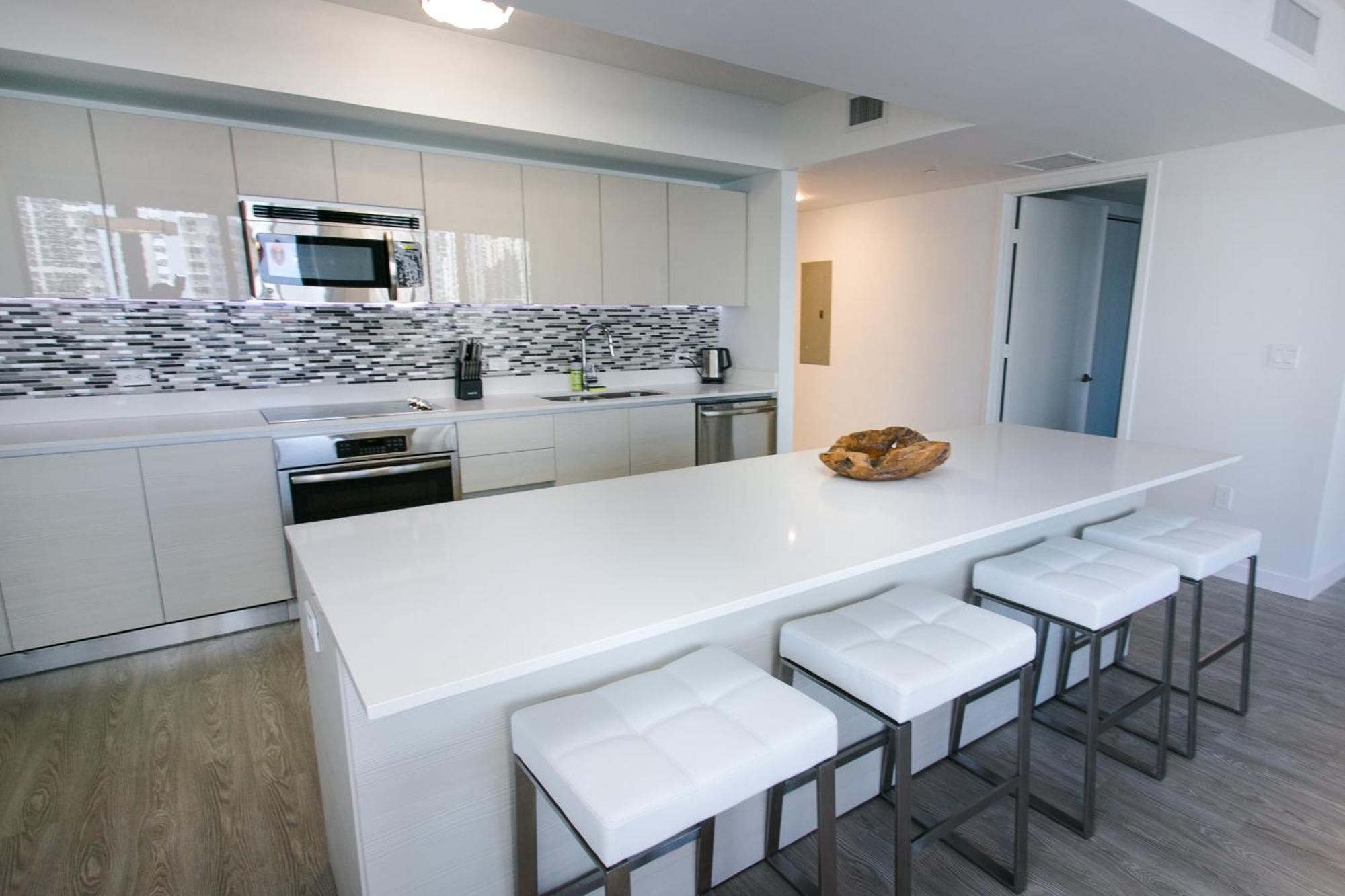 Three-bedroom Beachwalk *