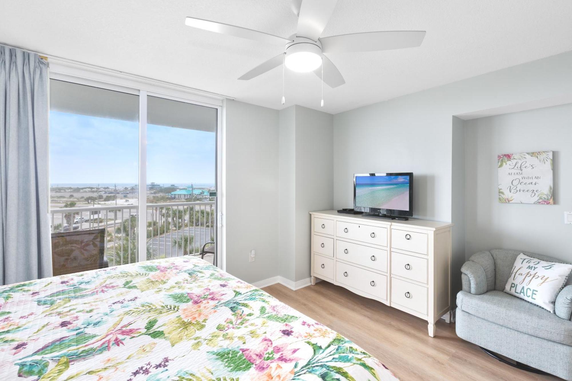 Destin West Sandpiper Bld 501 Bay Side