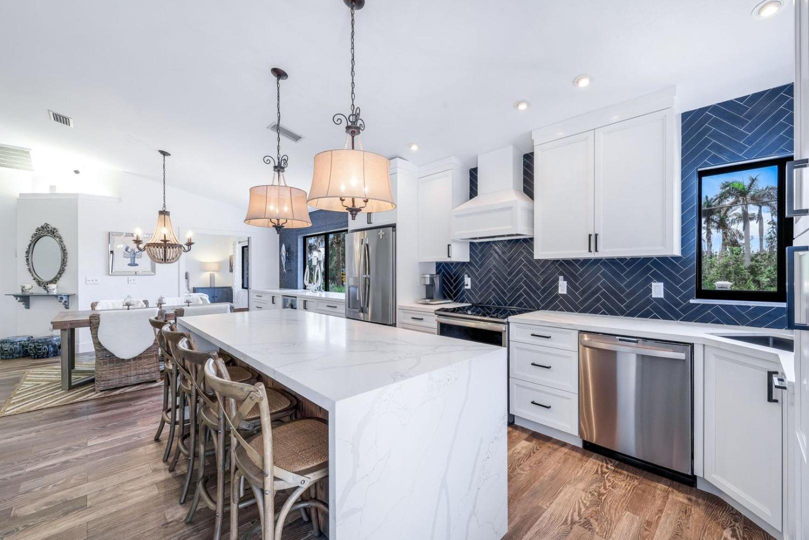 Like Amenities Close To * Bonita Springs