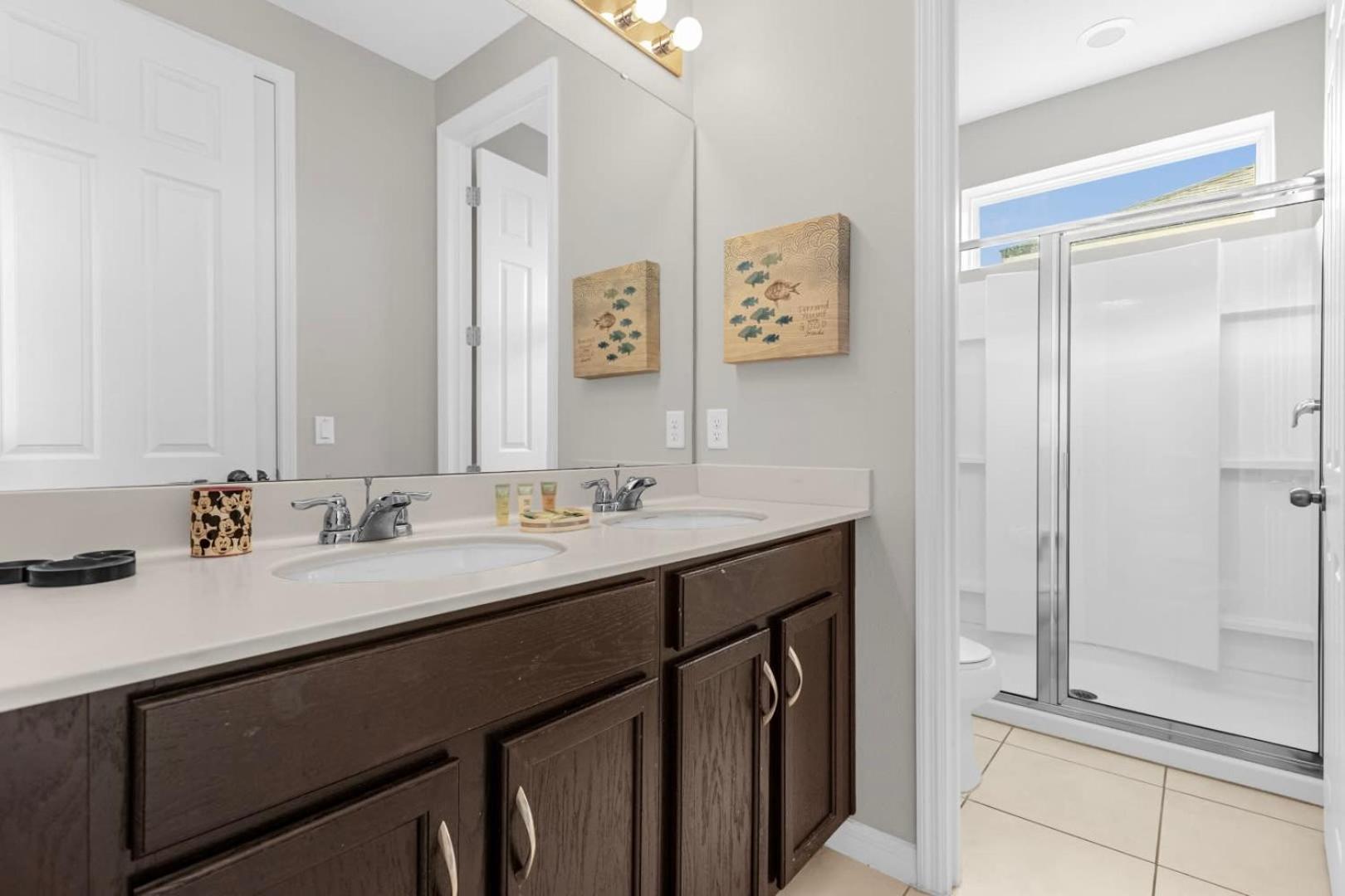 Stunning New 9br W Game Private Pool Villa Kissimmee