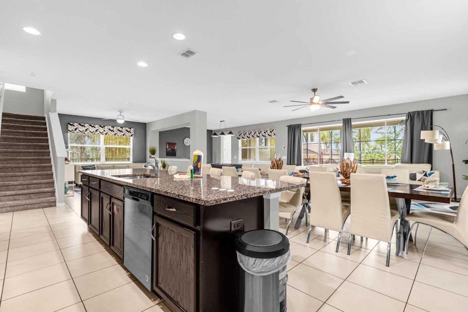 Stunning New 9br W Game Private Pool Villa Kissimmee