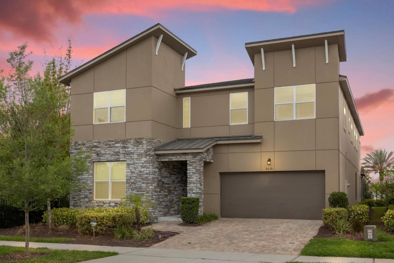 Stunning New 9br W Game Private Pool *