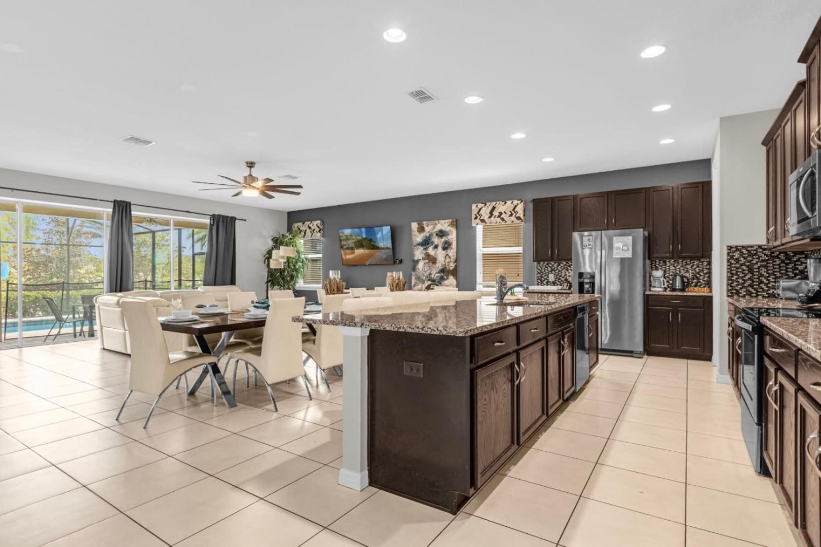 Stunning New 9br W Game Private Pool