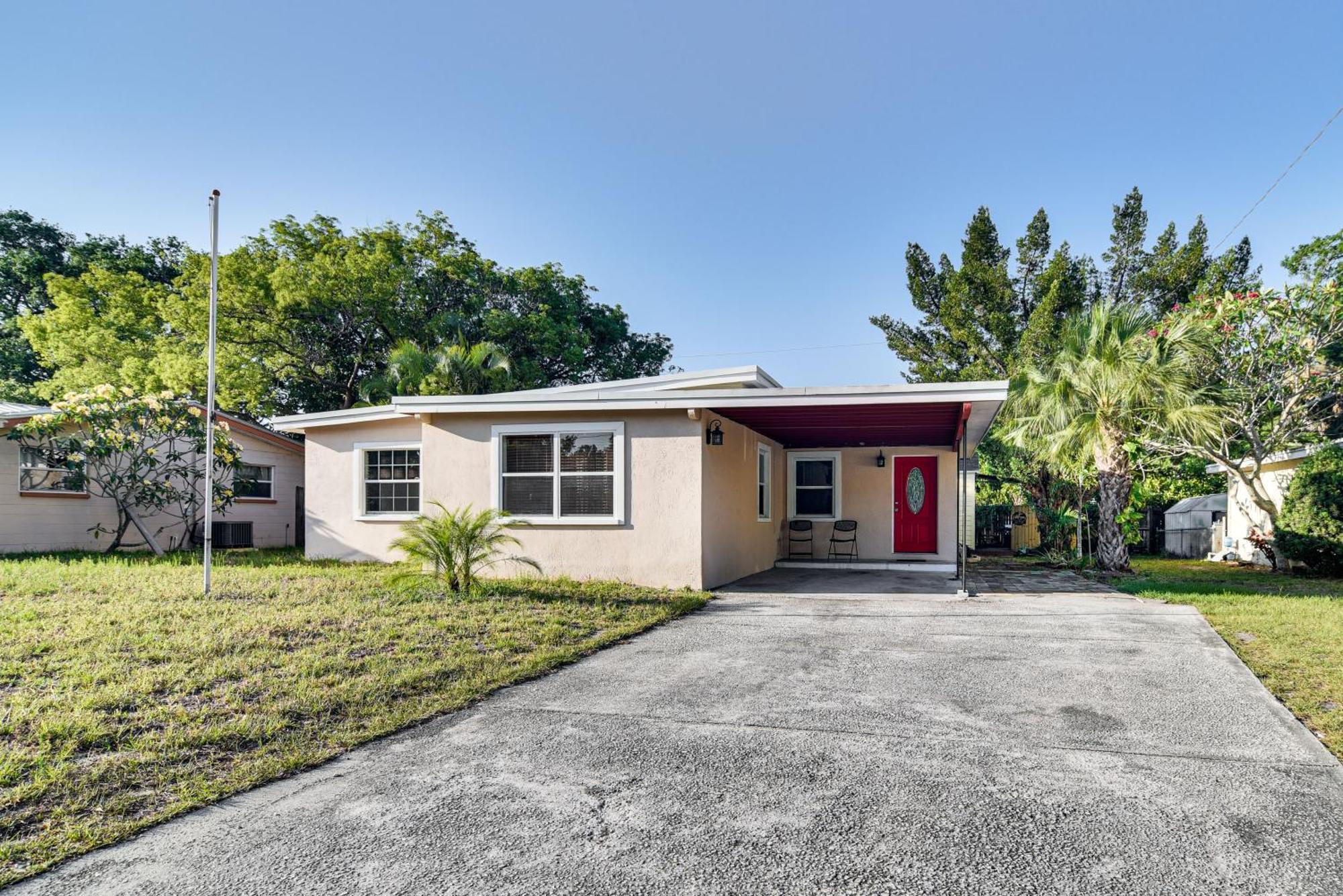 Cozy St Pete About 2 Mi To Madeira Beach! Holiday home *