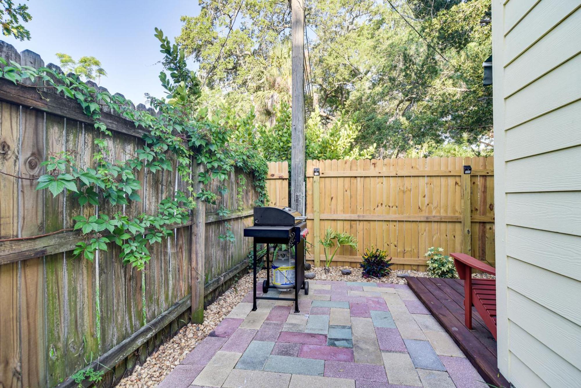 Cozy St Pete About 2 Mi To Madeira Beach! * Redington Shores