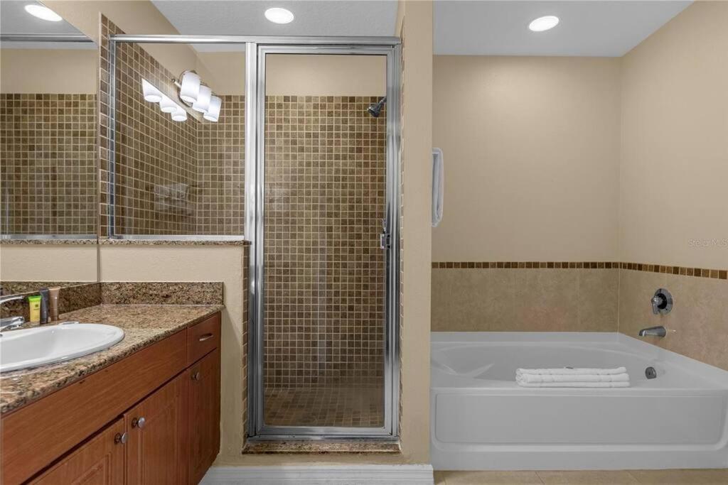 Apartment Premier Near & Universal