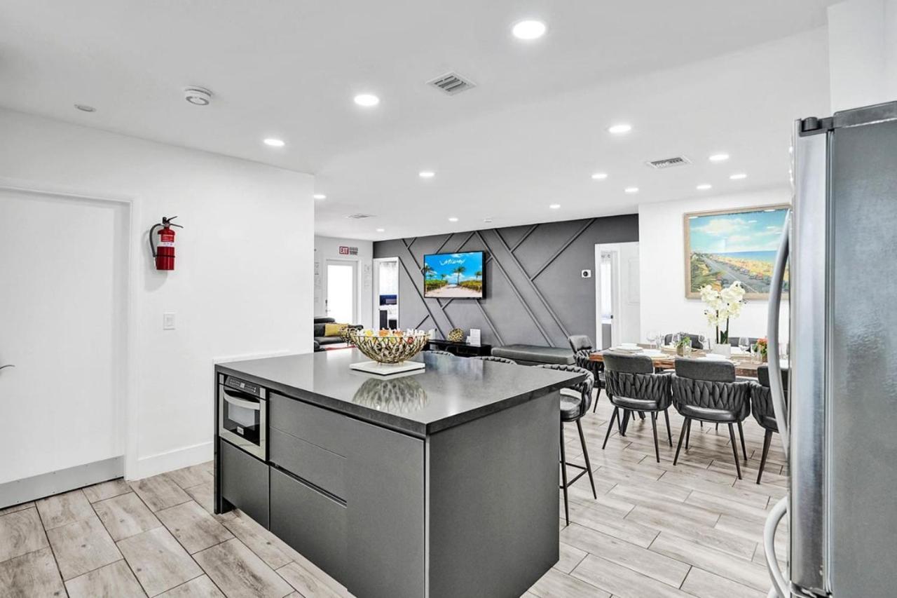 Villa Seaside Oasis In Lakes Near The