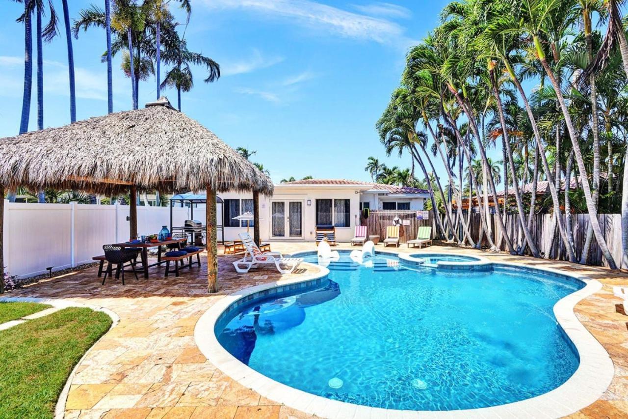 Villa Seaside Oasis In Lakes Near The *