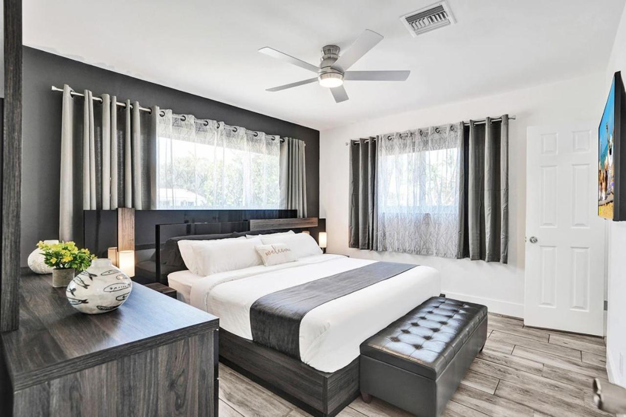 Seaside Oasis In Lakes Near The Villa Hollywood