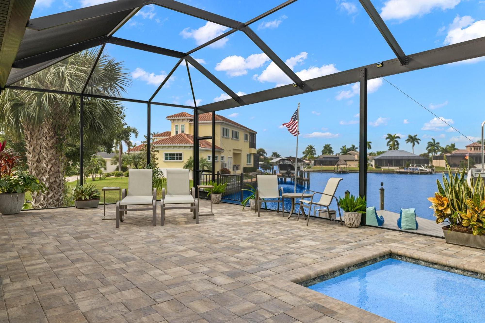 Stunning, Gulf Access, Breath Taking Views, Heated Pool And - Sunlight Landing - Roelens * Cape Coral