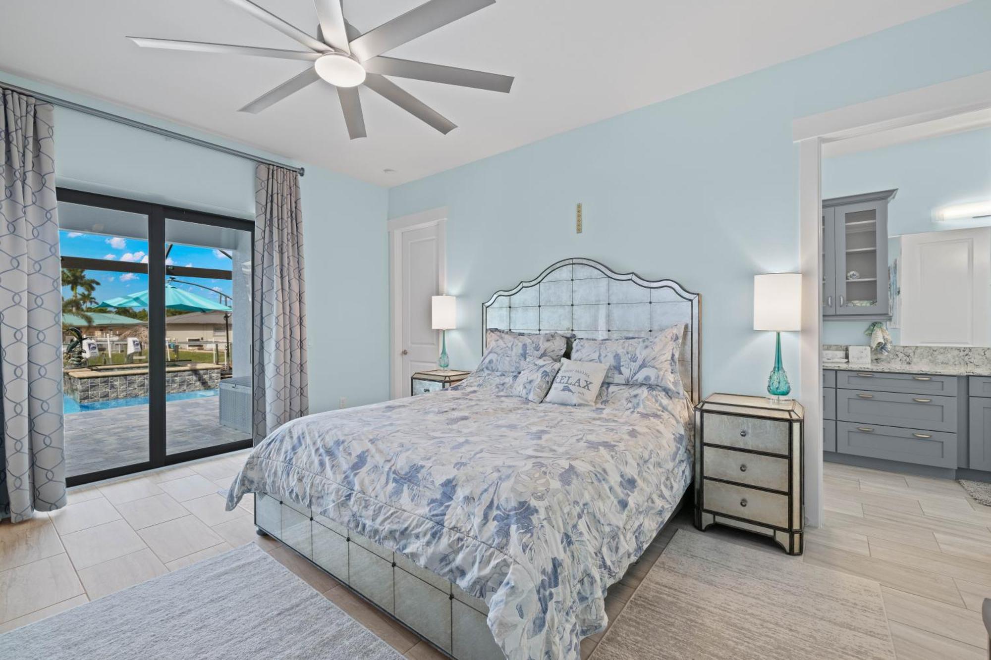 Stunning, Gulf Access, Breath Taking Views, Heated Pool And - Sunlight Landing - Roelens Cape Coral