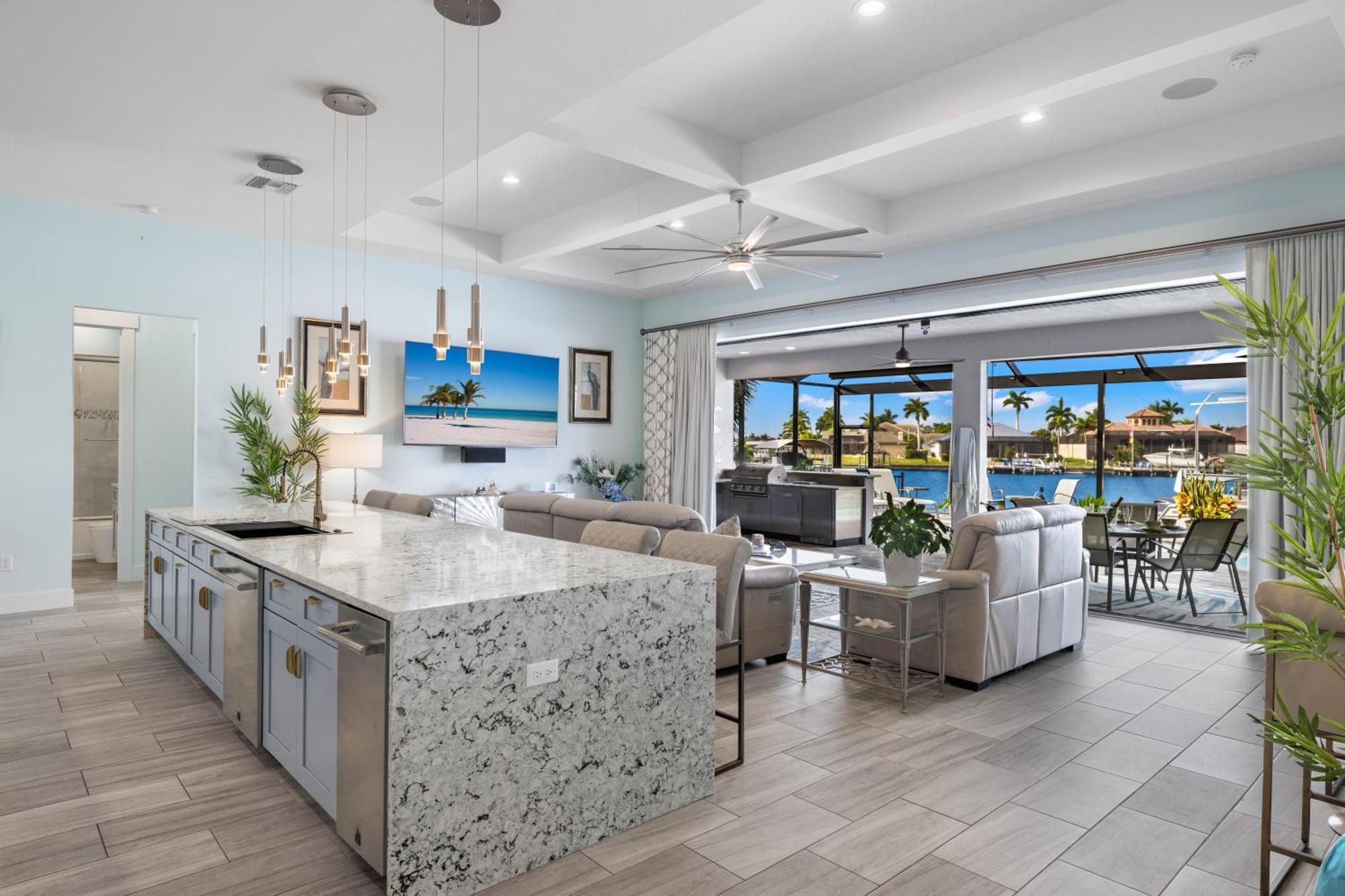 Stunning, Gulf Access, Breath Taking Views, Heated Pool And - Sunlight Landing - Roelens Cape Coral