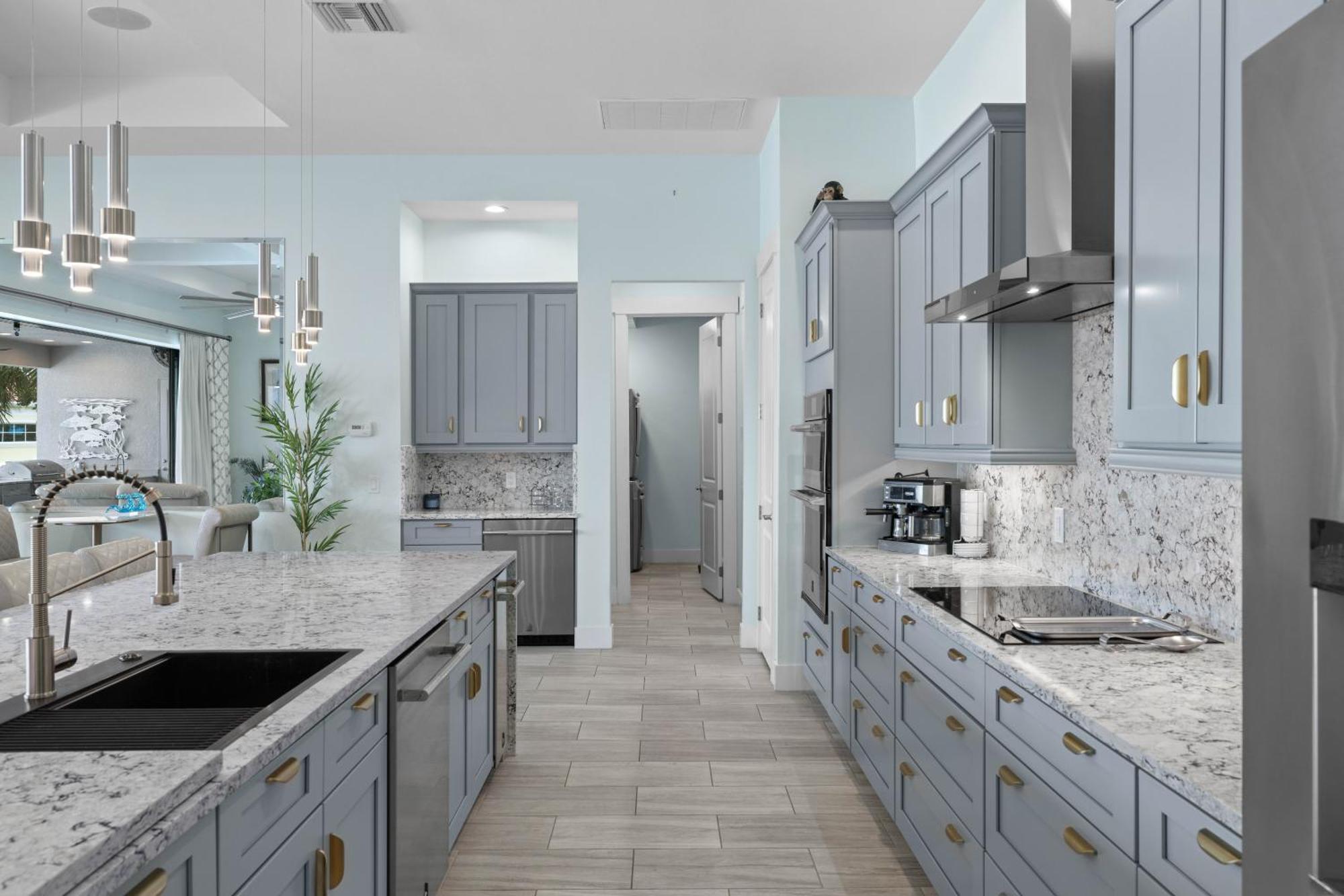 Stunning, Gulf Access, Breath Taking Views, Heated Pool And - Sunlight Landing - Roelens *