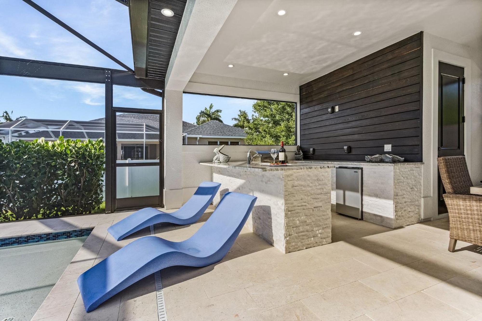 Gorgeous! Heated, Saltwater Pool And Spa, Custom Outdoor Kitchen - Still Waters - Roelens Holiday home *