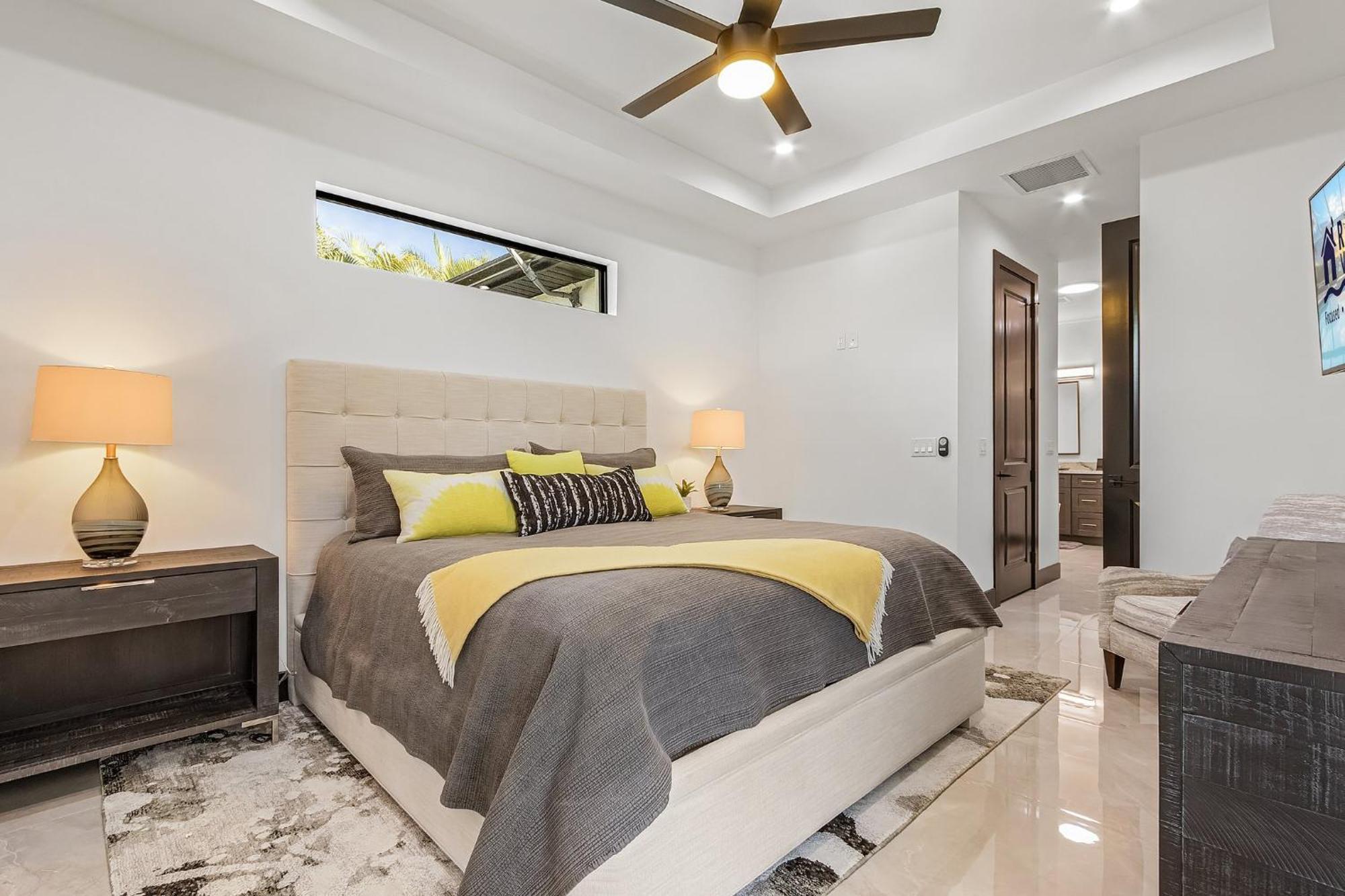 Gorgeous! Heated, Saltwater Pool And Spa, Custom Outdoor Kitchen - Still Waters - Roelens * Cape Coral