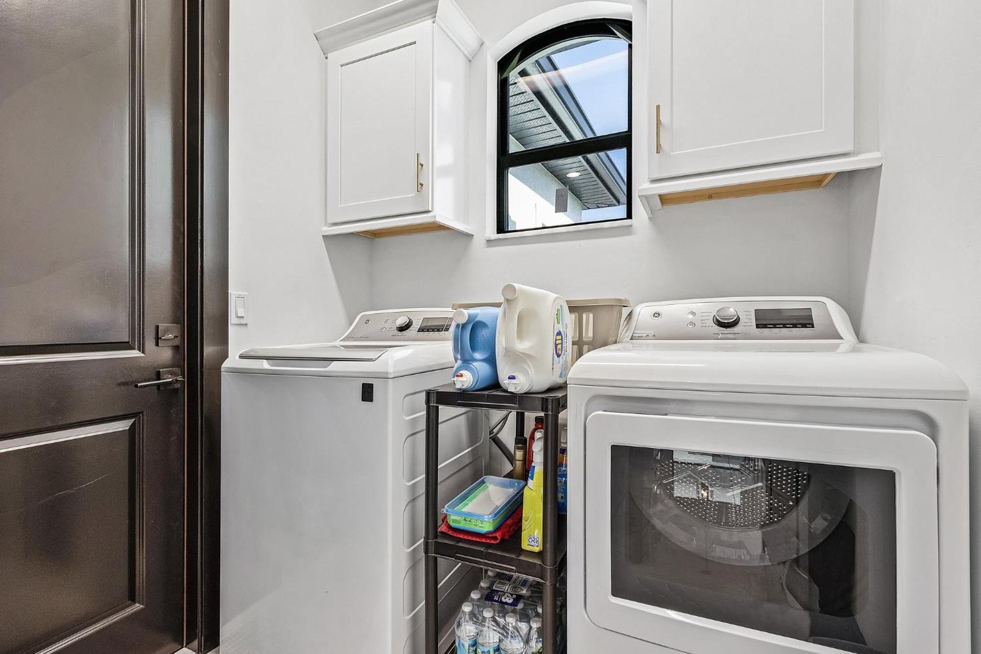Gorgeous! Heated, Saltwater Pool And Spa, Custom Outdoor Kitchen - Still Waters - Roelens Holiday home *
