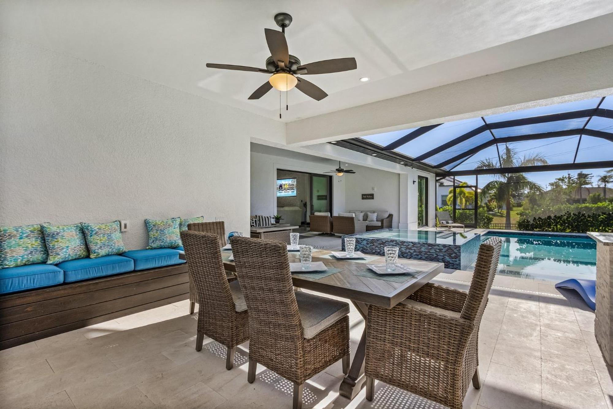 Gorgeous! Heated, Saltwater Pool And Spa, Custom Outdoor Kitchen - Still Waters - Roelens