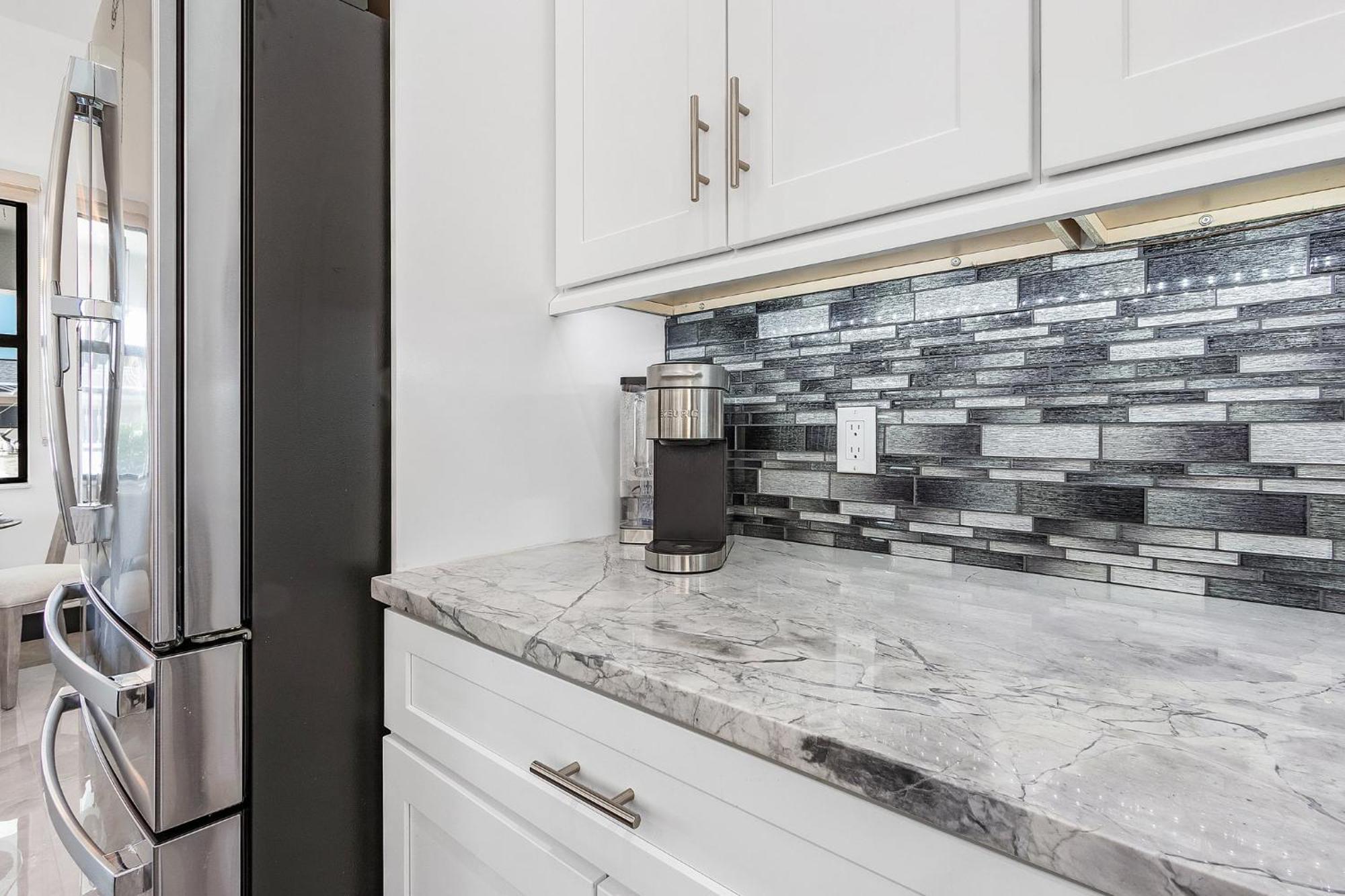 Holiday home Gorgeous! Heated, Saltwater Pool And Spa, Custom Outdoor Kitchen - Still Waters - Roelens *
