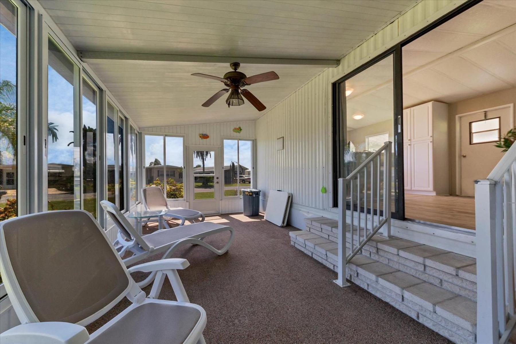 7324 Candace Ln Holiday home