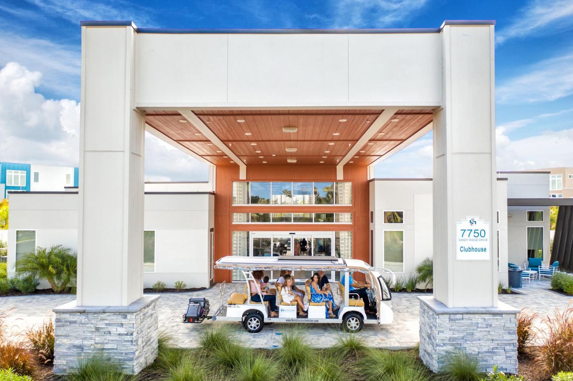 Apartment Spacious Modern With Pool Table, Rooftop Terrace And Large Loft Reunion Water Park Access Near At Spectrum Orlando By Rentyl B34-246