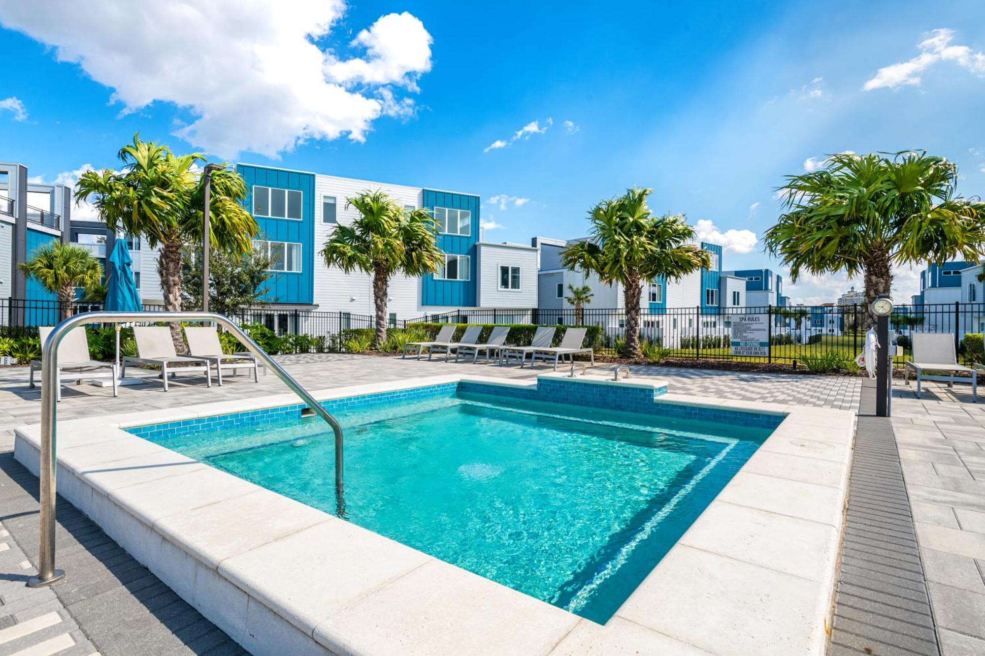 Apartment Spacious Modern With Pool Table, Rooftop Terrace And Large Loft Reunion Water Park Access Near At Spectrum Orlando By Rentyl B34-246 Kissimmee