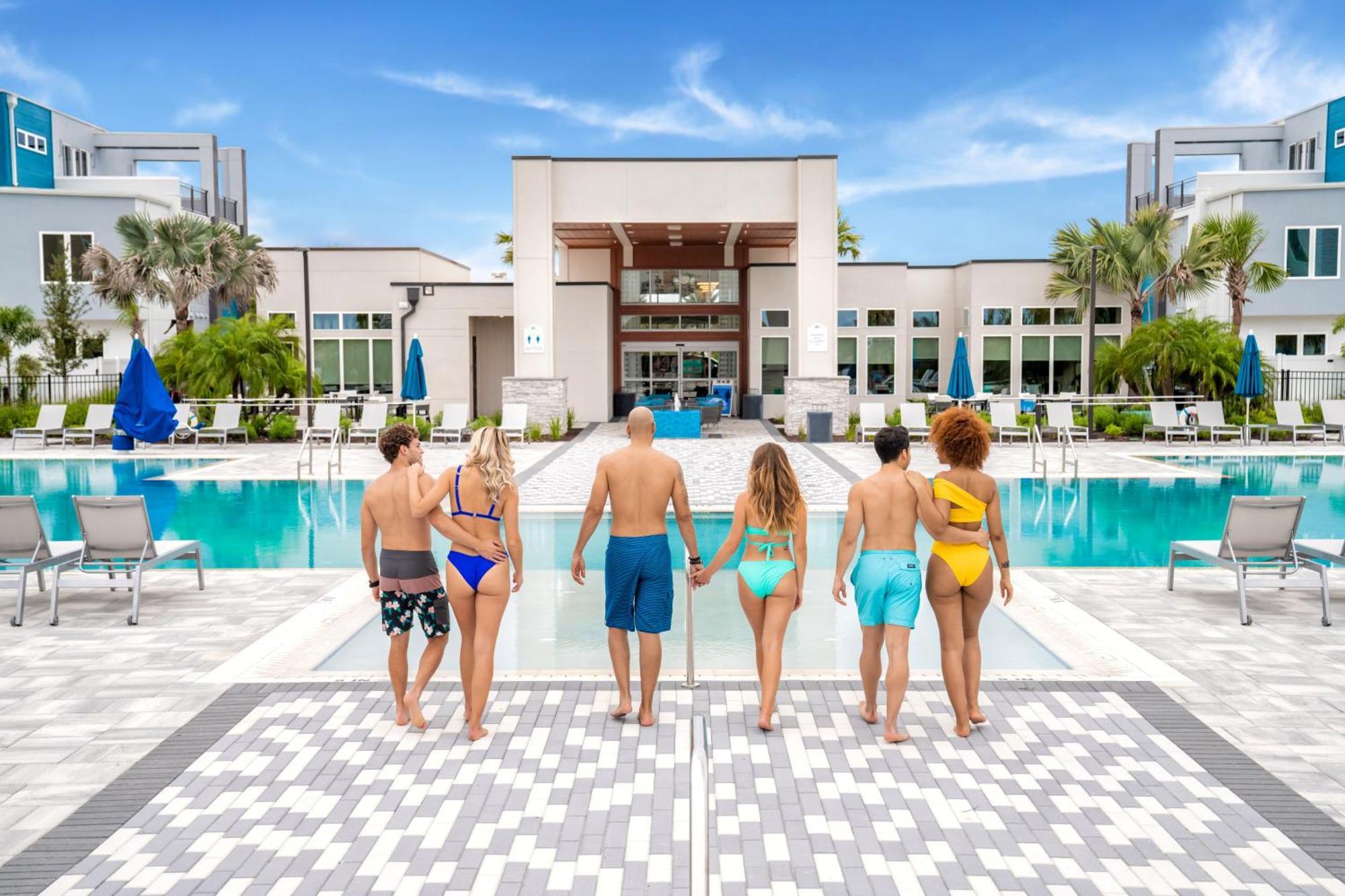 Spacious Modern With Pool Table, Rooftop Terrace And Large Loft Reunion Water Park Access Near At Spectrum Orlando By Rentyl B34-246 Kissimmee